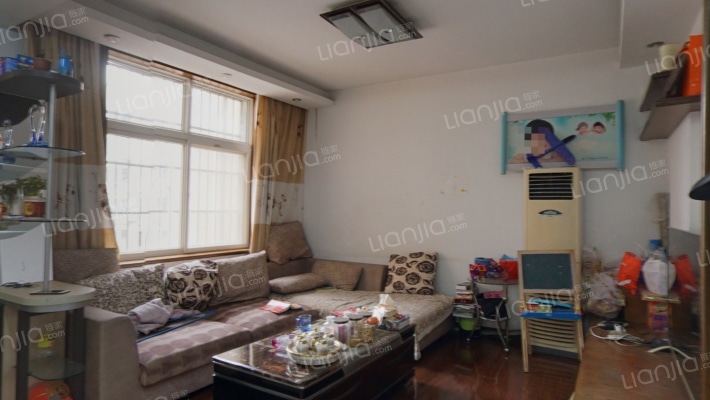 江宏花园C区二手房实景图