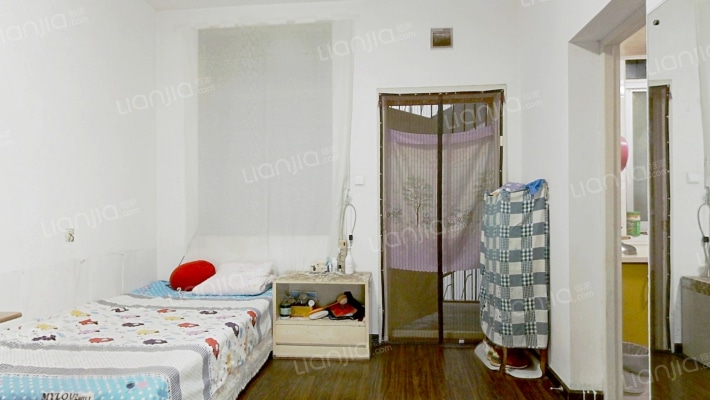 十四中学区东家属区二手房实景图