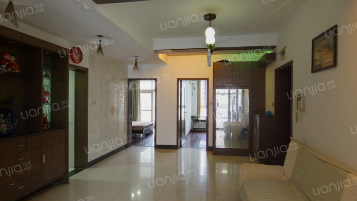 裕荣家园二手房实景图