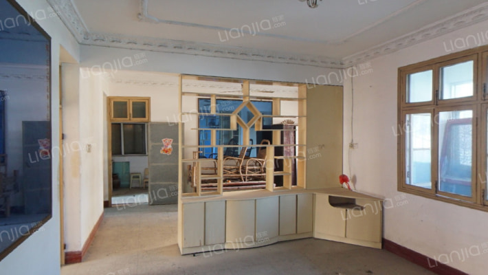 卫生局宿舍二手房实景图