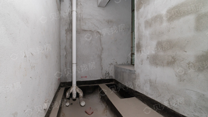 此价格含子母车位1个(25.5平方米,能停两辆车