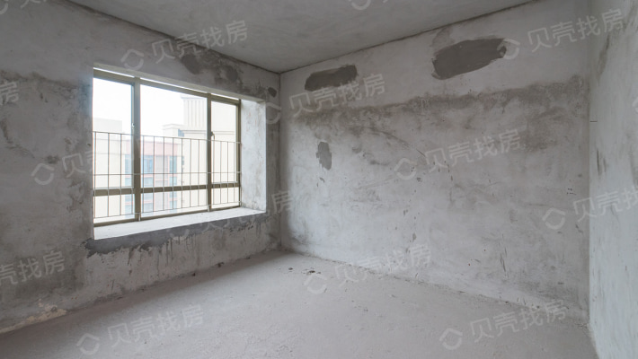 此价格含子母车位1个(25.5平方米,能停两辆车