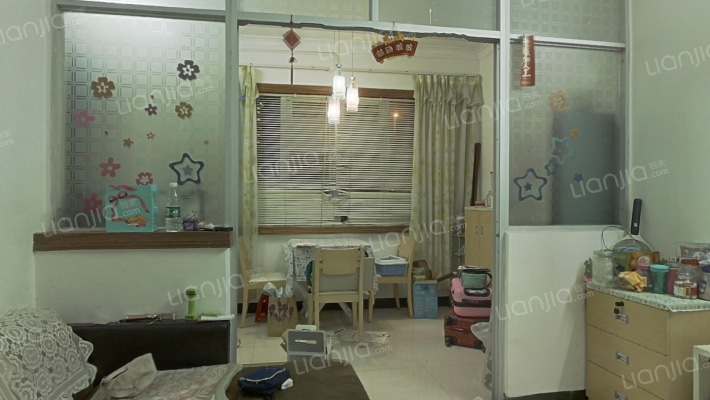 铁路宿舍大院二手房实景图