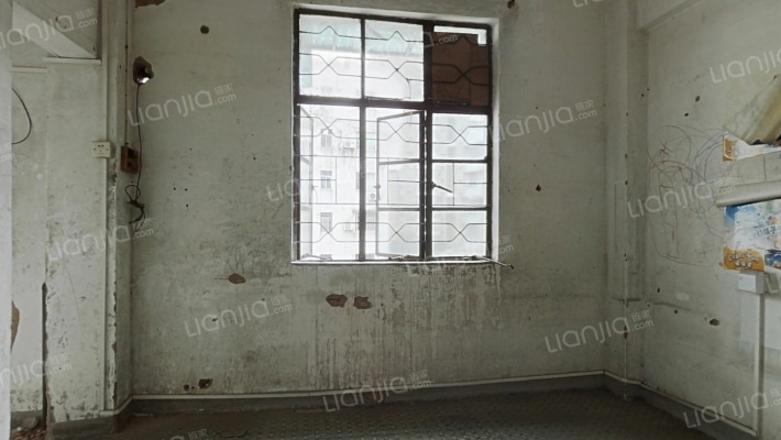 新港中路二手房实景图