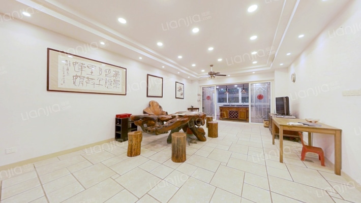 棕榈泉别墅二期二手房实景图