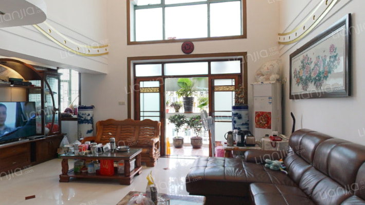 绅宝花园二手房实景图