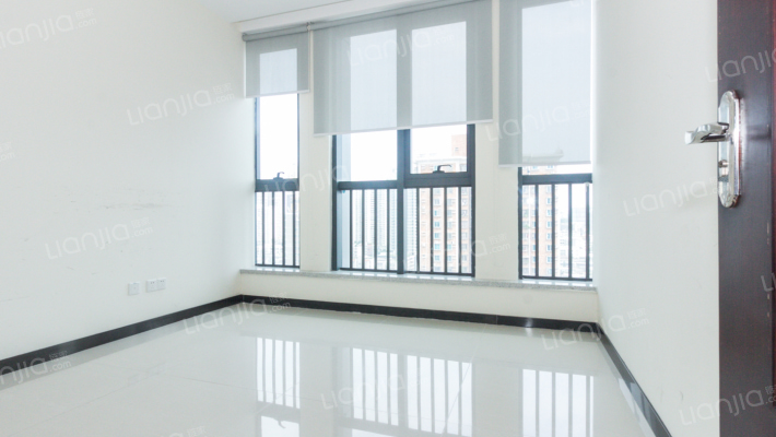 安广世纪大厦二手房实景图