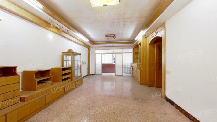 聚龙商厦二手房实景图