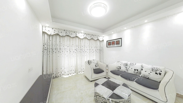 鸿港湾公馆二手房实景图