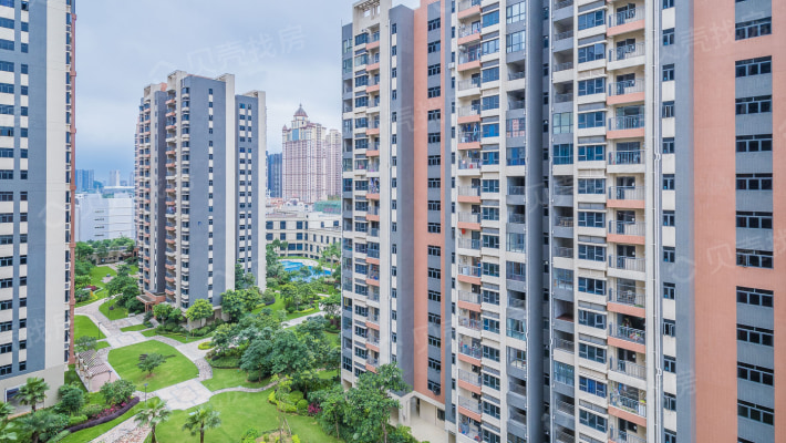 御蓝湾花园2室2厅南