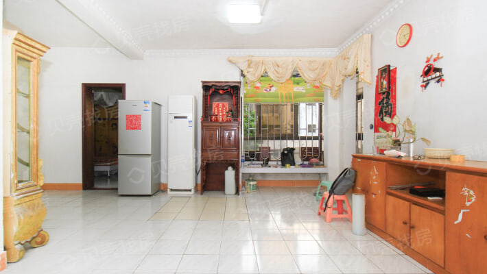 三乡镇华丰花园8区光后采光通风很好