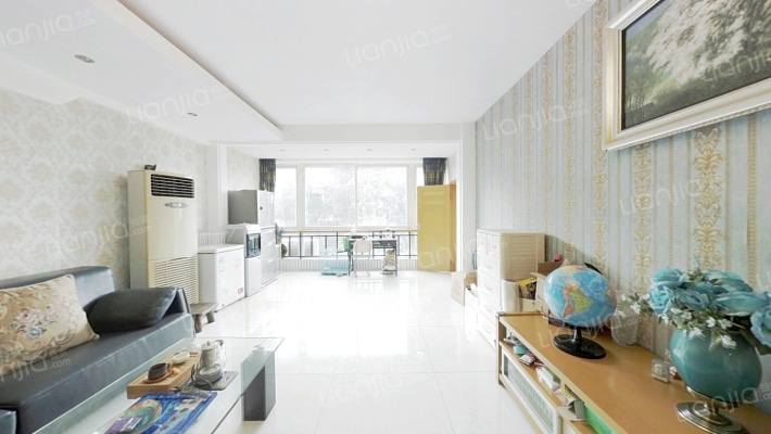 金山路158号二手房实景图