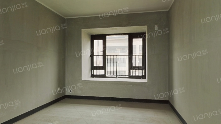 融创凡尔赛香榭二手房实景图