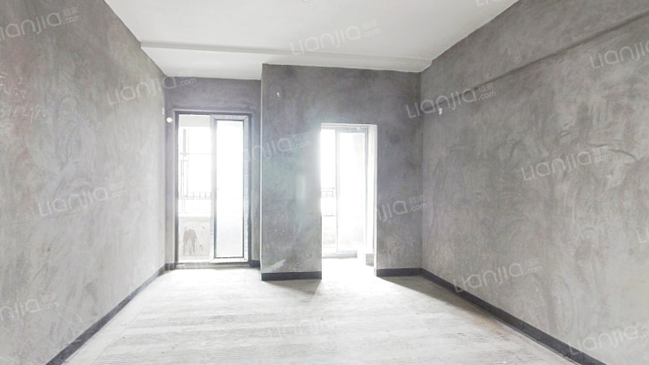 鸥鹏泊雅湾南区二手房实景图