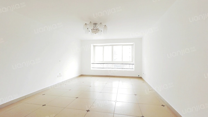 龙山小区二手房实景图