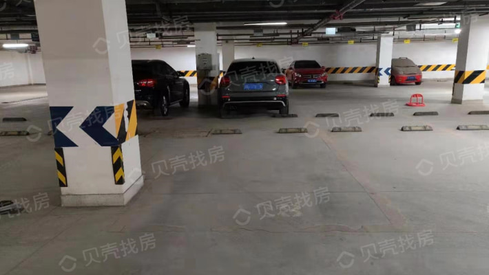 军安卫士地下标准车位,位置好,停车方便