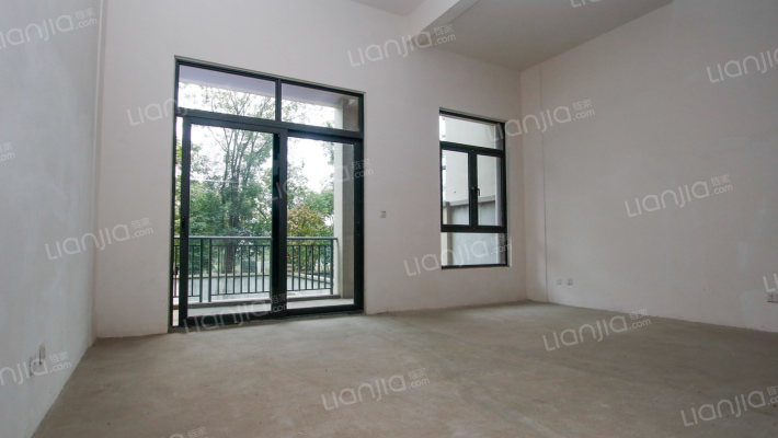 三利麓山城阅庐二手房实景图