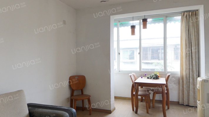 新鸿路119号二手房实景图