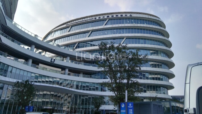 虹桥世界中心外景图