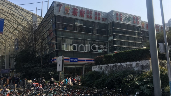 会展商铺外景图