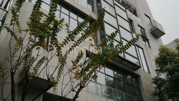 青羊工业总部基地外景图