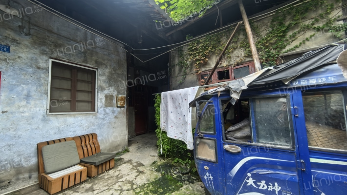 双槐树街外景图