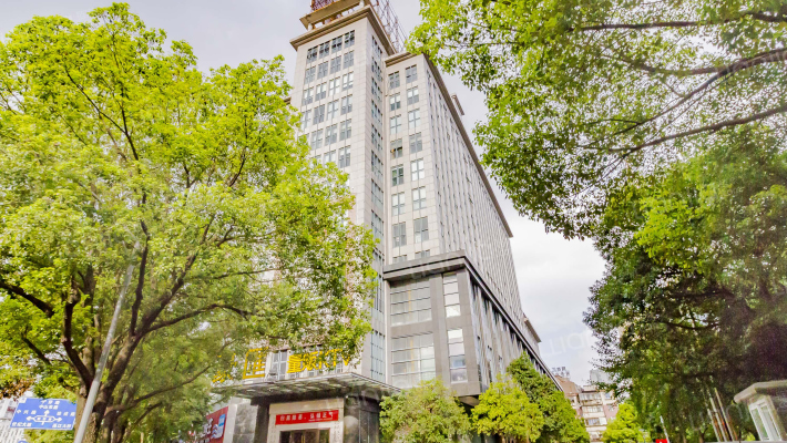 上海银行大厦外景图