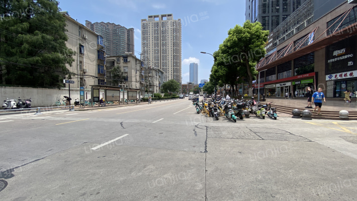 环球金融广场外景图