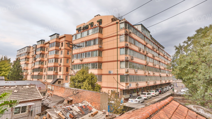 宝产胡同15号院外景图