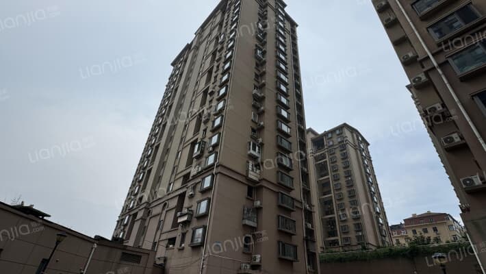 观象山庄外景图