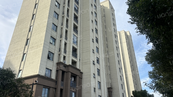 青苑新村六区西外景图