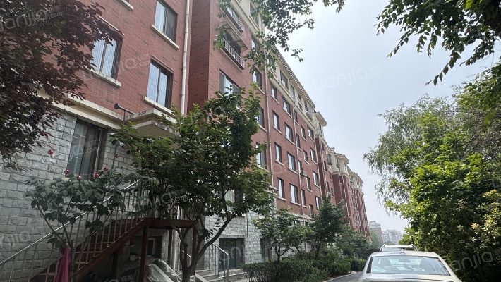 汇东香墅里外景图