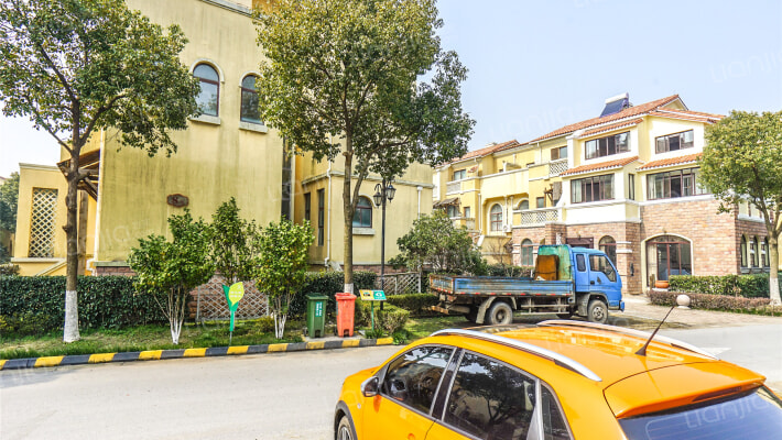 东润花园外景图