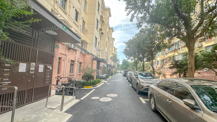 长春小区外景图