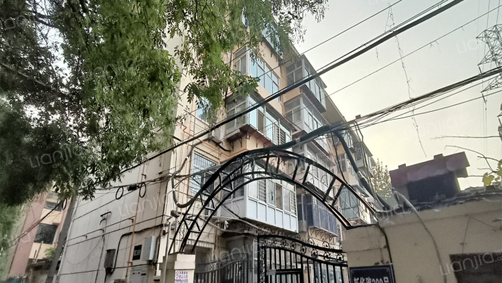 地区国防工办宿舍外景图