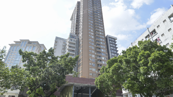 雅居乐君域公馆外景图