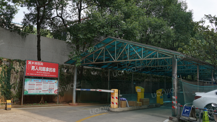 国杰大厦外景图