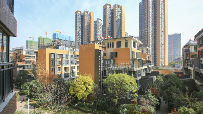 海伦春天二期外景图