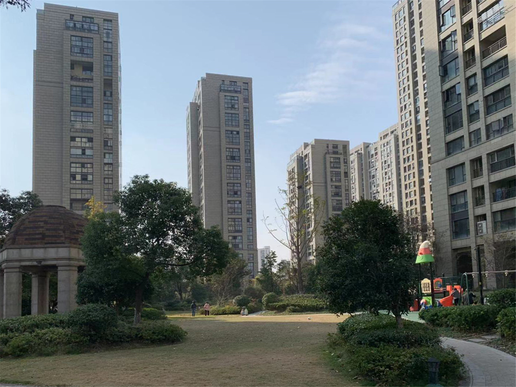 擎天半岛格兰郡小区实景 2