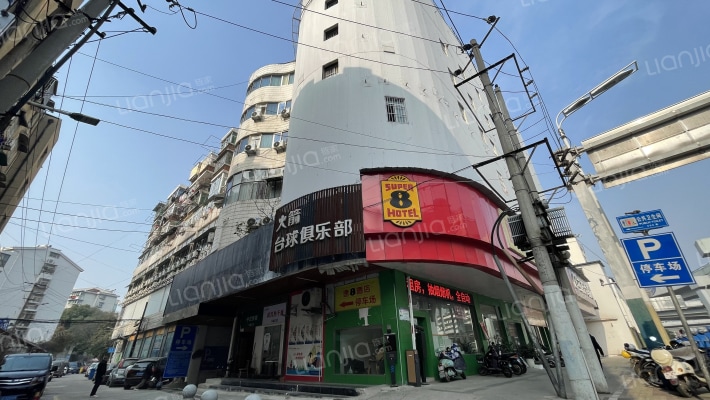 西市区粮食局宿舍外景图