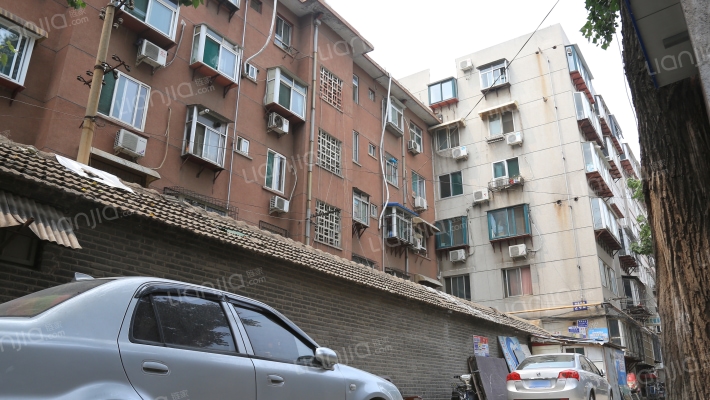 铁道北街111号外景图