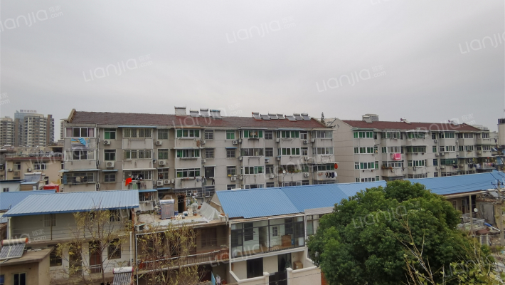 隆岗路韩前恢复楼外景图