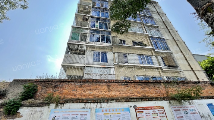 市广电宿舍外景图