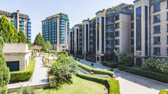 山水蓝维外景图