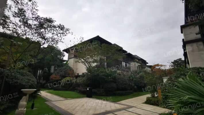 莱蒙水榭山外景图