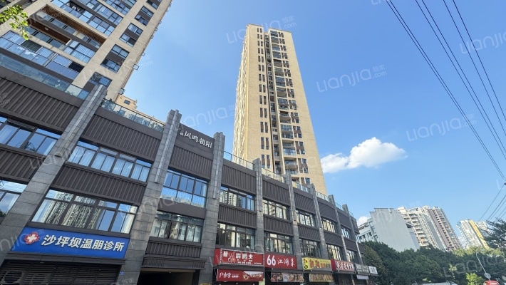 三特凤鸣朝阳外景图