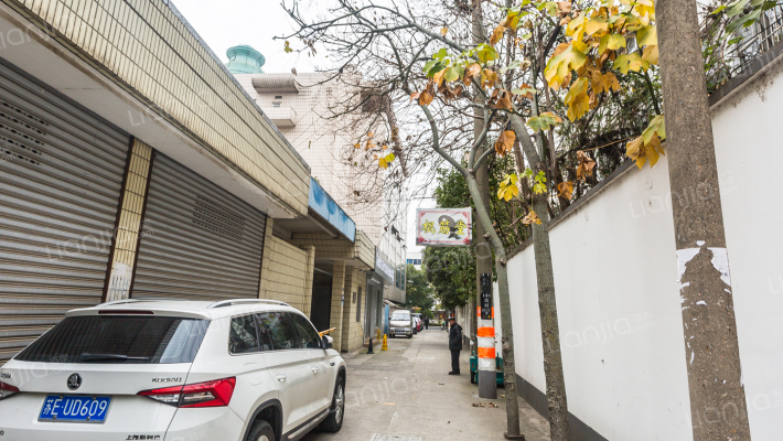 山庄小区外景图