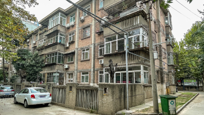 李家村东院住宅外景图