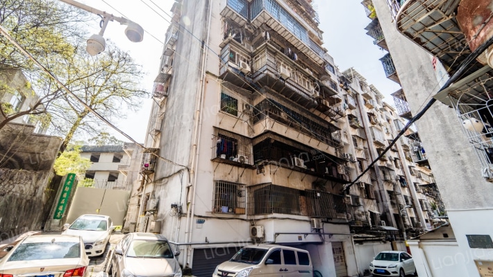 南普陀路外景图