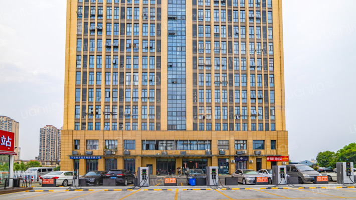 明峰健康城外景图